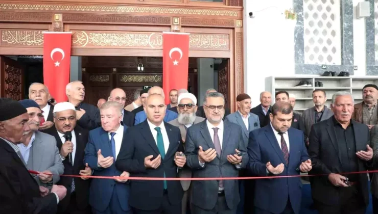 Ağrı’da Merkez Cami’nin Açılışı Yapıldı